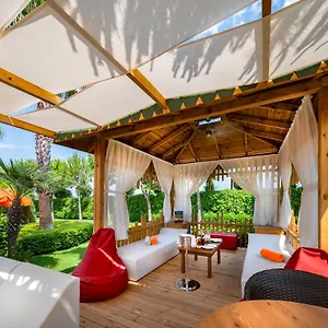 Trendy Lara Hotel